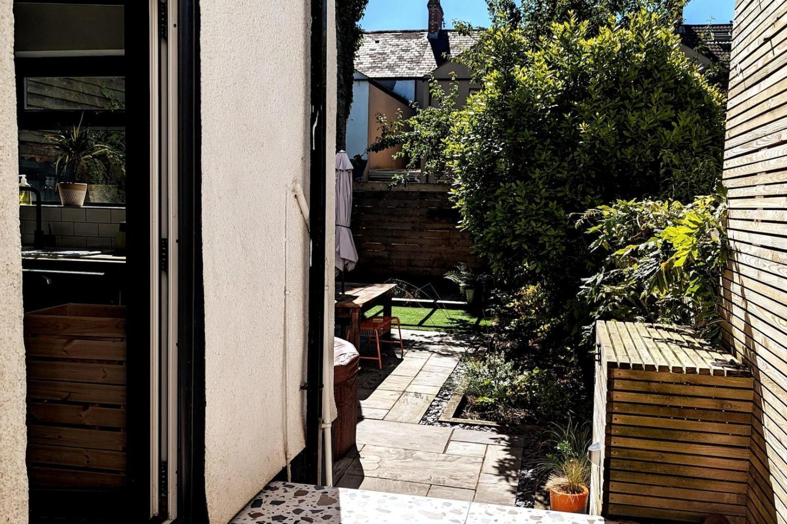 Holiday home Stylish 2bd Near Millenium Stadium, *